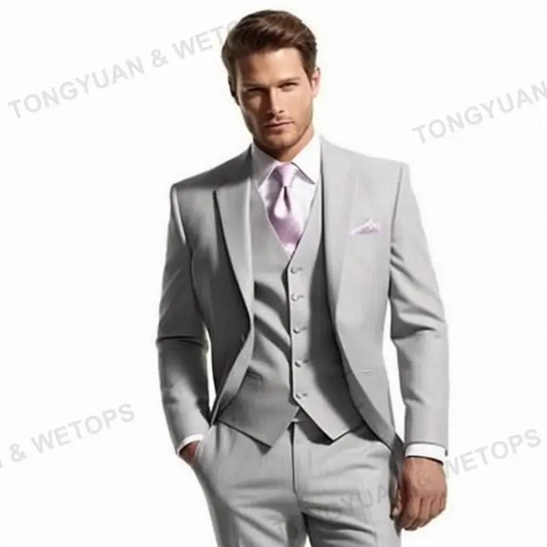 New Classic Design Groom Tuxedos Two Buttons Light Grey Lapel Groomsmen Best Man Suit Mens Wedding Suits (Jacket+Pants+Tie)