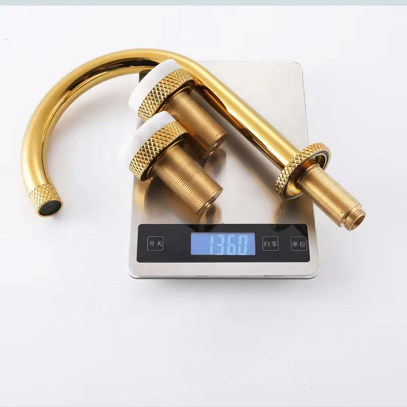 DEEPSS Factory Supply Shine Gold Basin 3 Pieces Separate Lavatory Faucet Brass 2 Handle Hot and Cold Mixer with Flexible Hoses