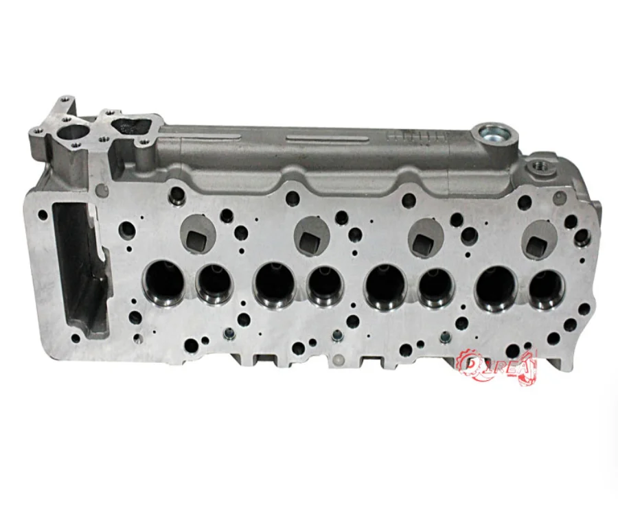 Diesel engine parts for 4M40 Cylinder Head ME202621