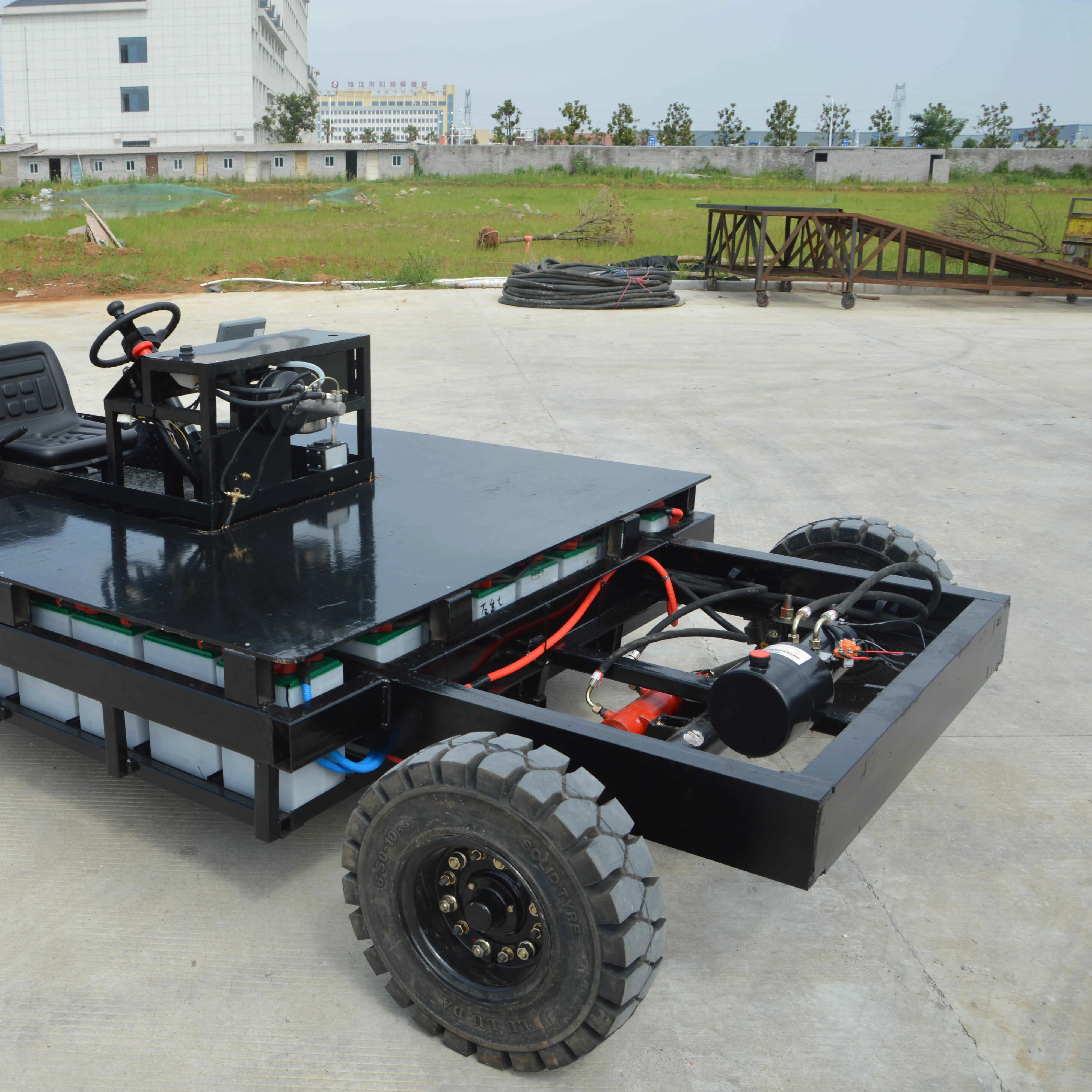 Electric Drive Chassis For Parade Float With 3 Tons Loading
