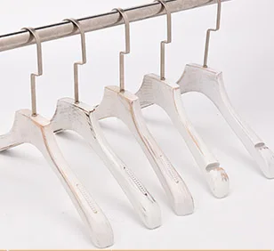 Custom Logo Brand Set Fashion White Wood Clothes Hangers for Shop