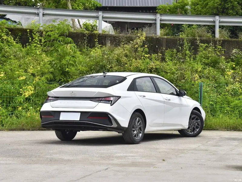2023 2024 завод изготовленный в Китае новый бензиновый автомобиль Hyun-dai Elantra седан автомобильный для взрослых
