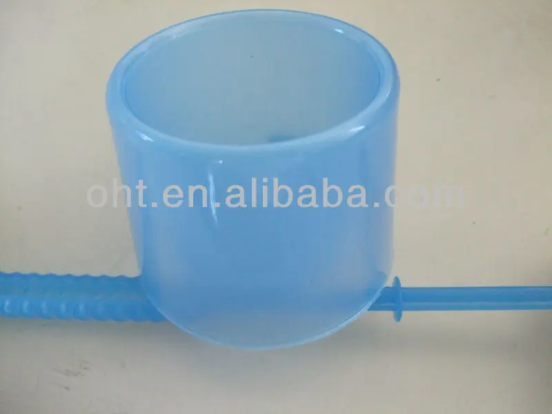 
101B hot sale plastic toilet cleaning brush set in 99 cents market 