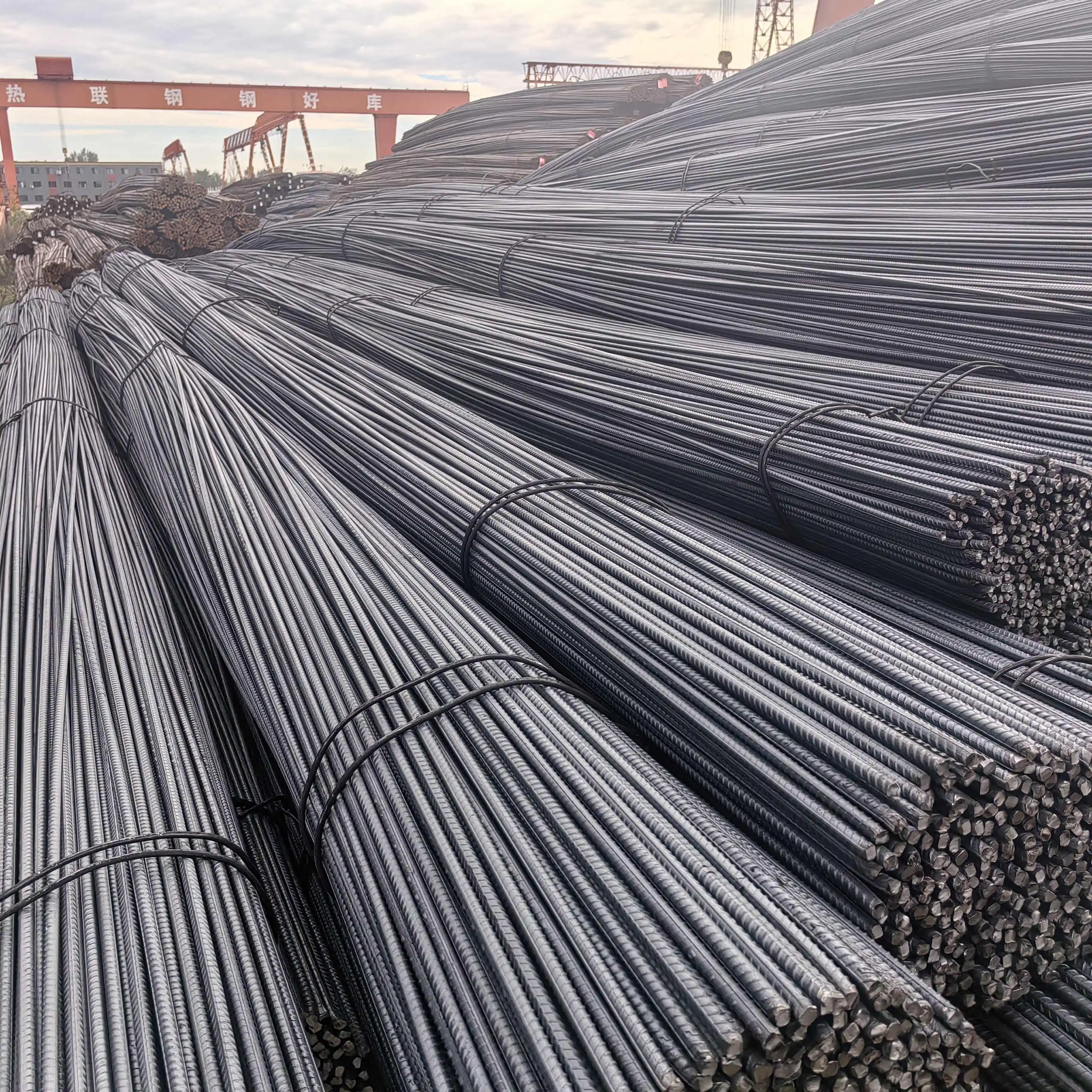Buy cheap Rebars Bars Building Material China Manufacturer Deformed Rebar/Rebar Steel/Iron Rod Factory Price Reinforcement Steel