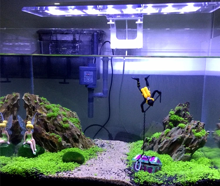 
Aquarium plastic fish tanks decoration Treasure seeking frogman 