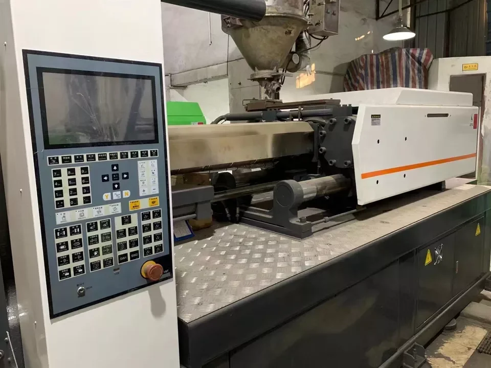 Chenhsong Used JM-368 Horizontal Medical Syringe Injection Molding Machines For Sale