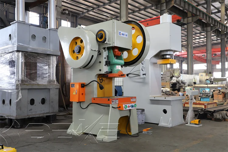 J23 Series Mechanical 250 ton Manual Power Press C Type Eccentric Punching Machine