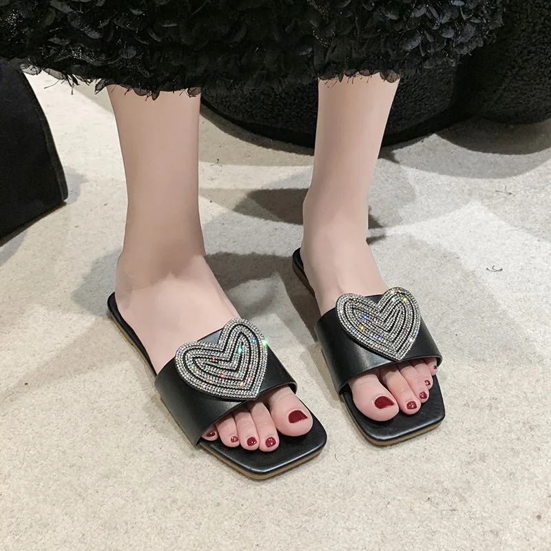 2025 summer new trendy casual slippers for women outwearing flat bottomed square toe spring fashion sandals