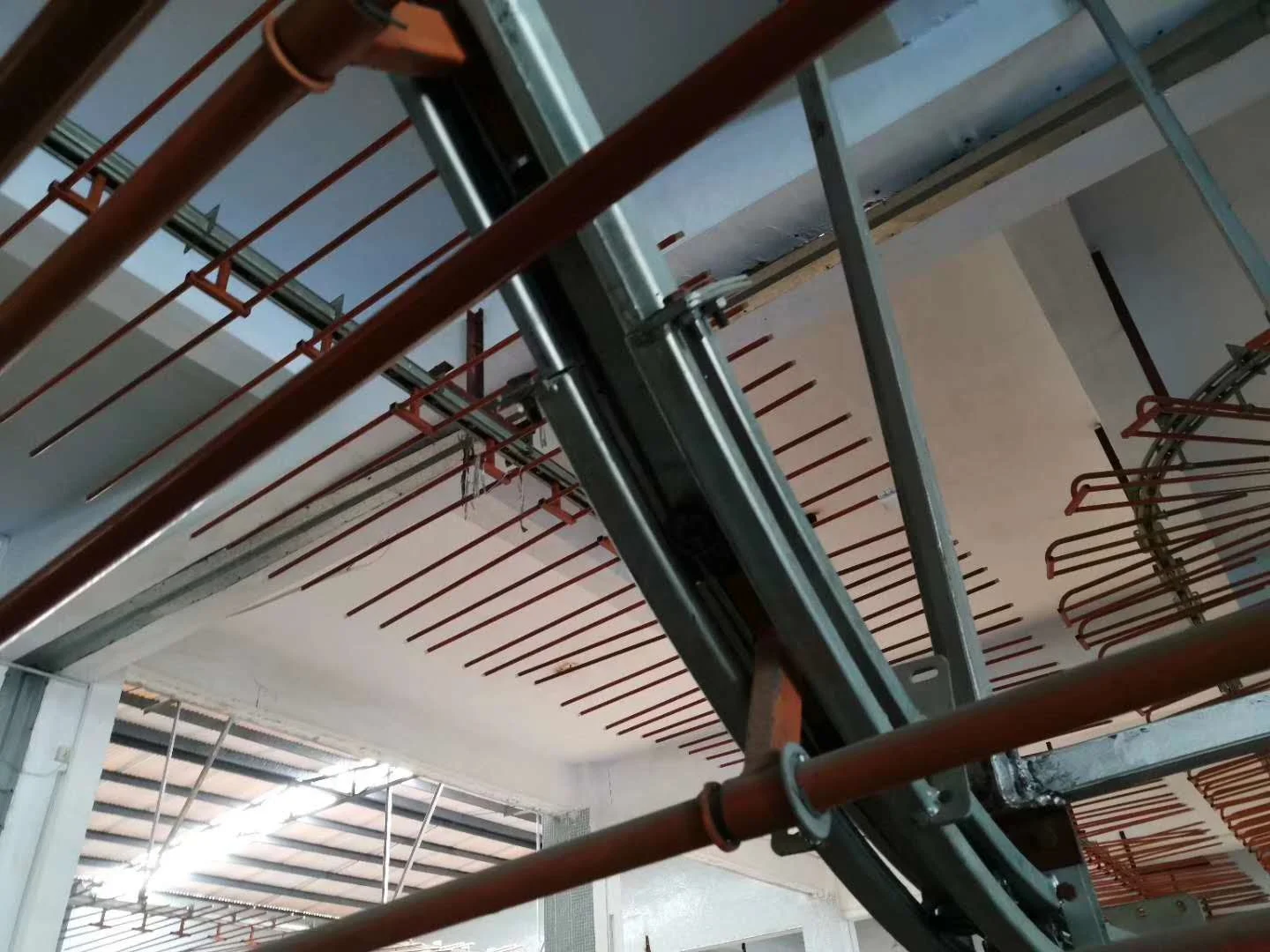 leather hanging  conveyor assembly line hanging line chain conveyor for tannery