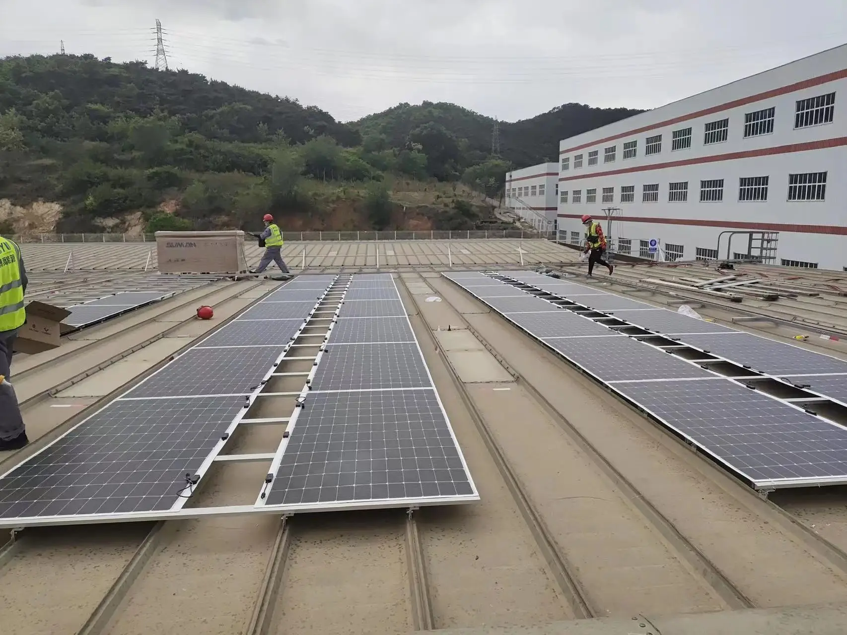 Best Price High Quality Sunman SMF520j-12X12uw Flexible Solar Panel 520W Waterproof and High Efficiency