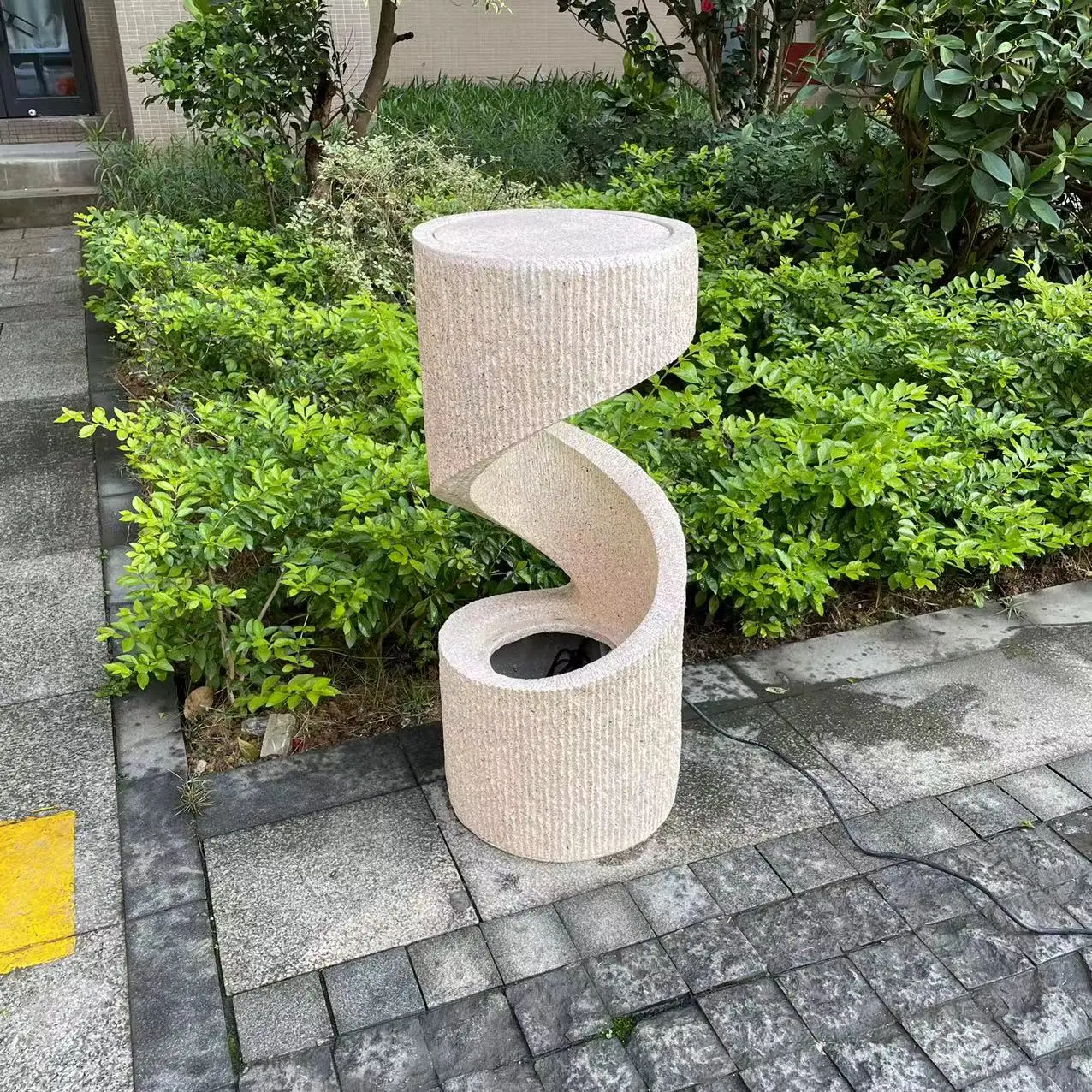 Decorative Tiered Outdoor Water Fountain with LED Light, Curved Waterfall Fountain, Patio Water Fountain Garden Waterfall