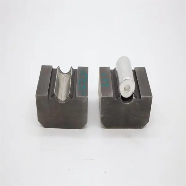 Outdoor Park Hydraulic Press Machine Mold Die Set For Playground Rope Press Accessories