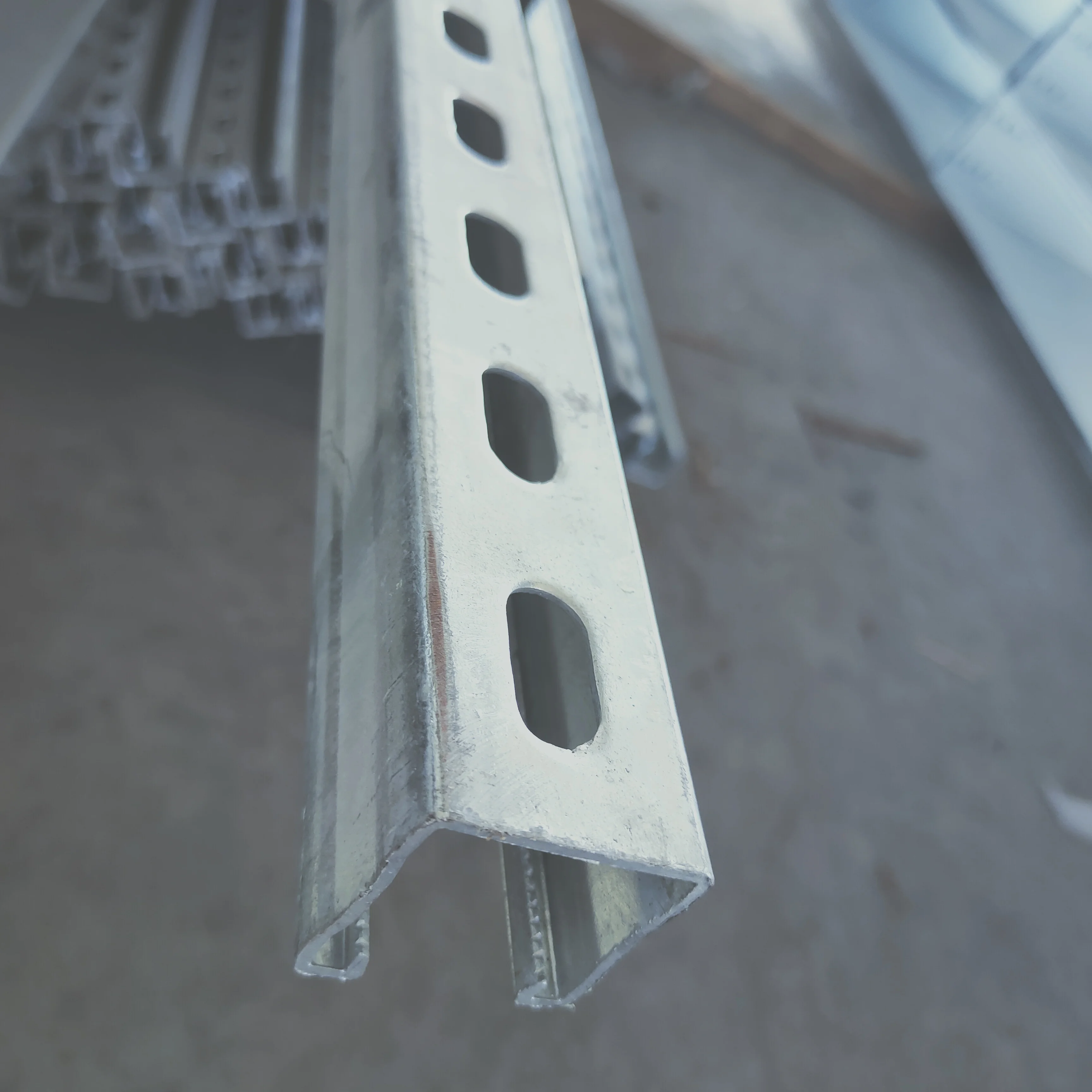 Low Price Customized Seismic Bracket C Shape Construction Material Structural Metal Building Steel C Channel