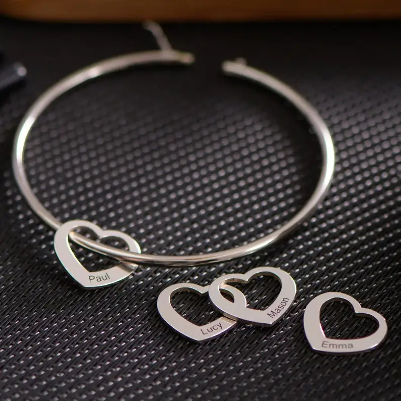 Fashion Stainless Steel Jewelry Sets Customized Personalized Bangle Bracelet Bts Jewelry 18k Gold Engraved Hearts Charm Bangle