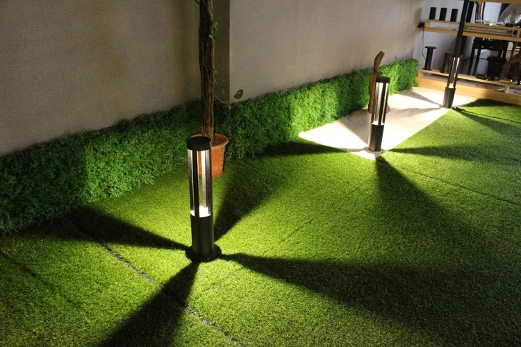 High Quality 43 LED 10W Waterproof Adjustable Solar Spot Lights Multi-color Wireless Solar Lawn Lights