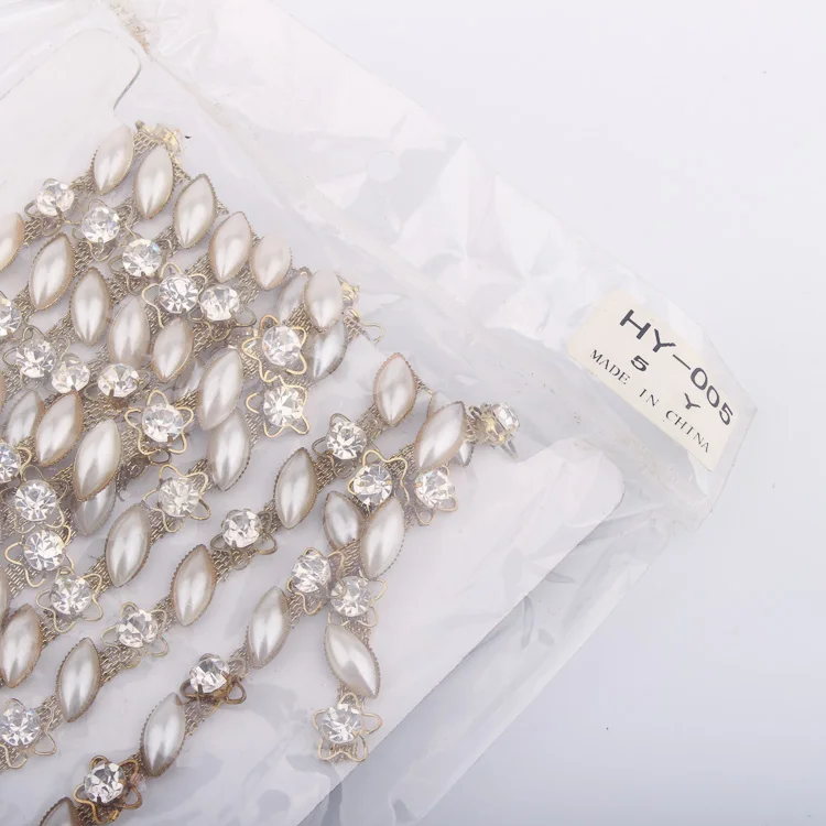 
Double Decoration Gold Rope Chain Trim In Stone 