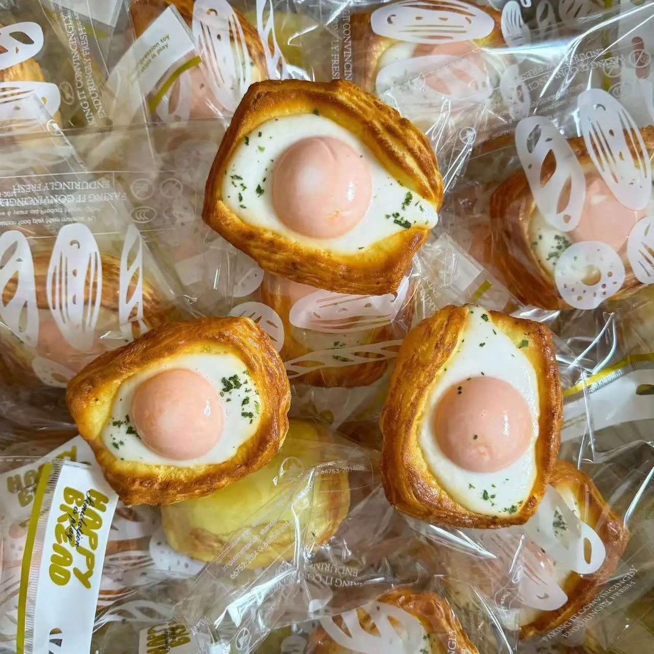 Slow Rebound Toy Doughnut Bread Food Resin Cabochons  Dollhouse Mini Simulation Food DIY Decompression Toy With Candy