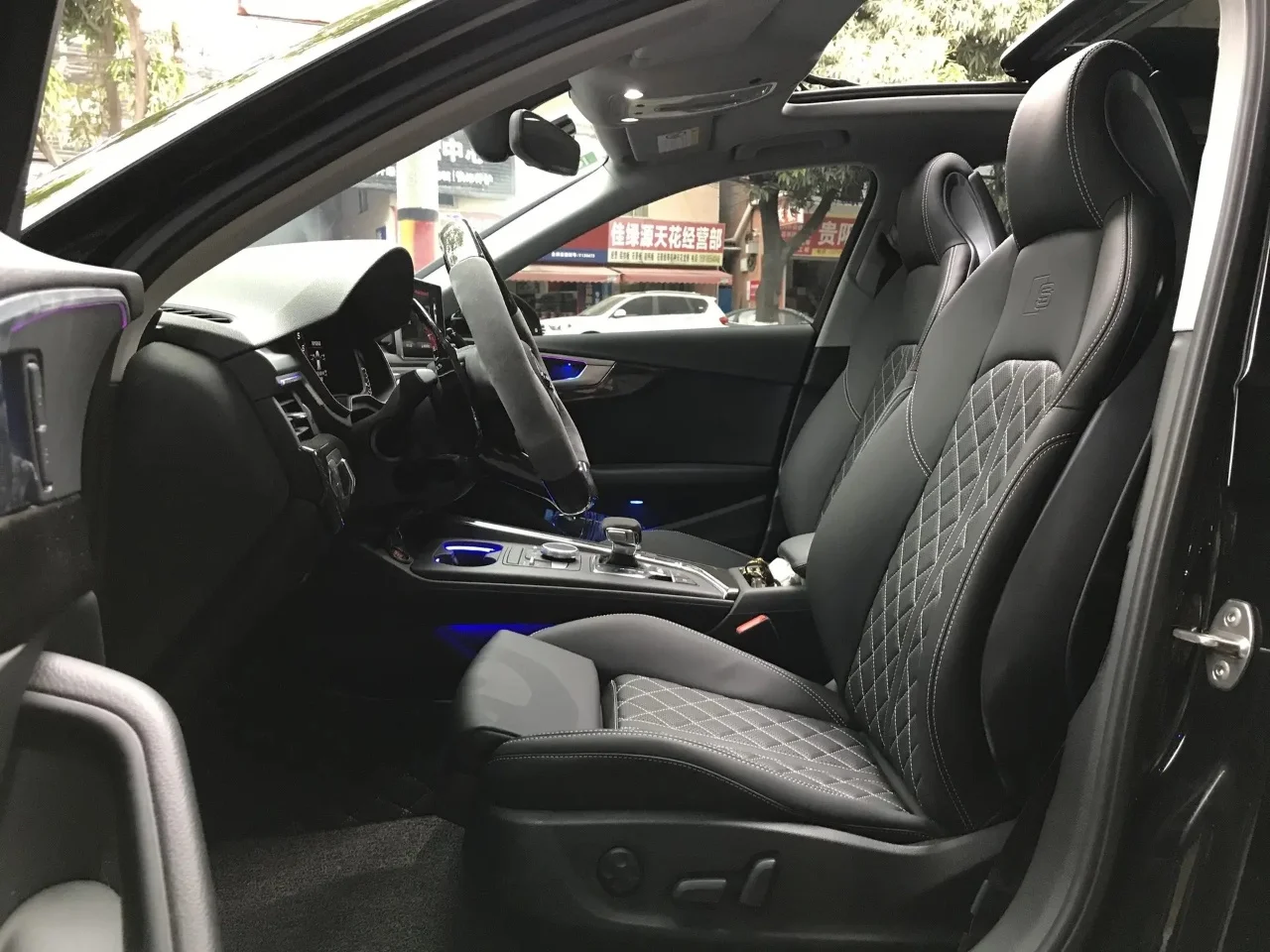 Carbon Fiber Bucket Seats for Audi RS A4L A5 A6L A7 A8