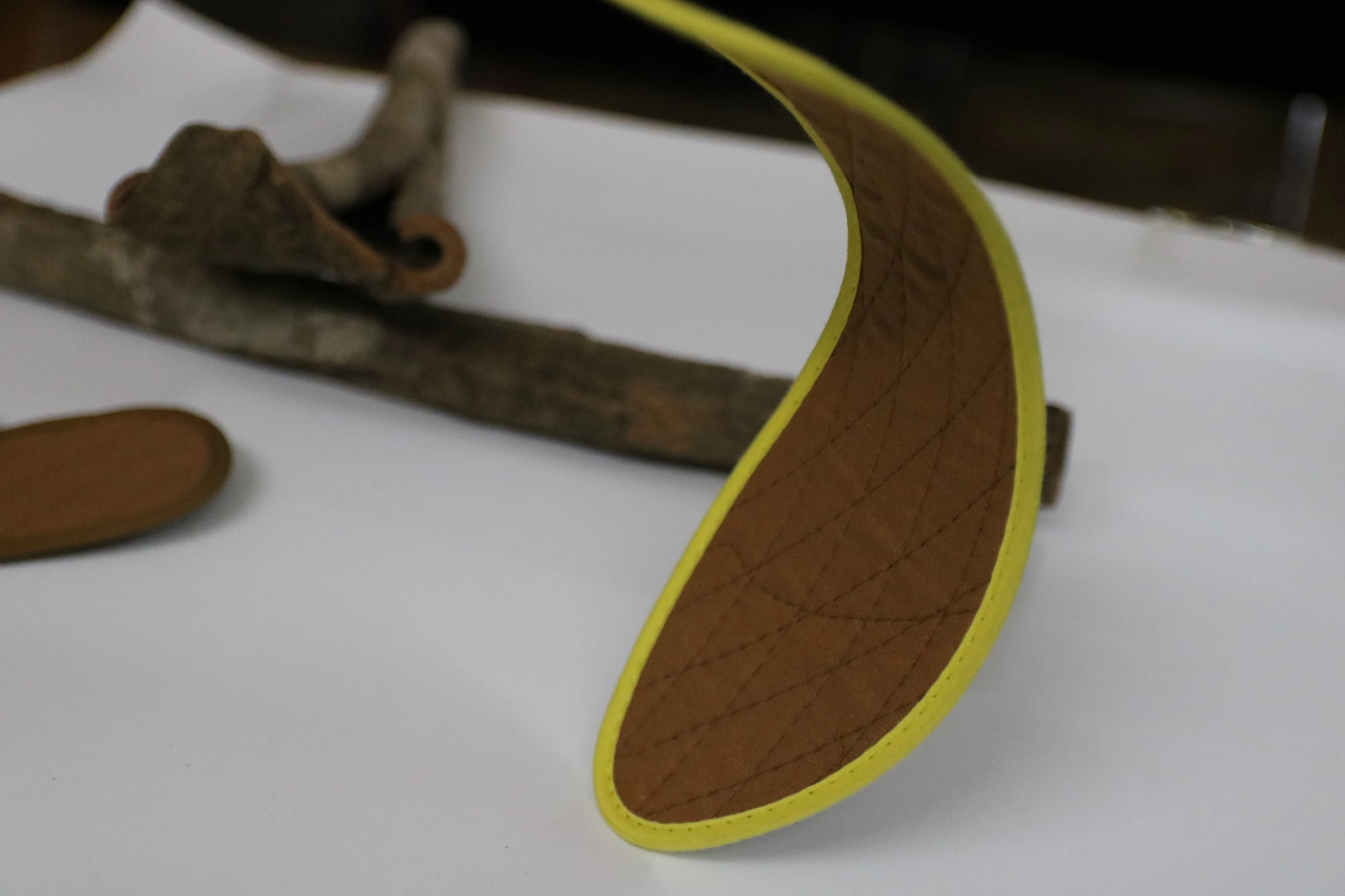 Super Supplier Natural Cinnamon Sports Insoles Super Breathable and Absorbent Shoe Insoles for Effective Foot Odor Control