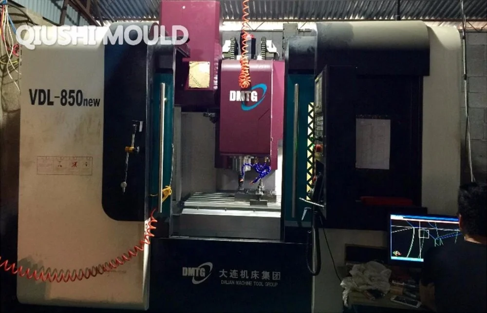 cold runner plastic injection mould manufacturer for suction catheter tube connector