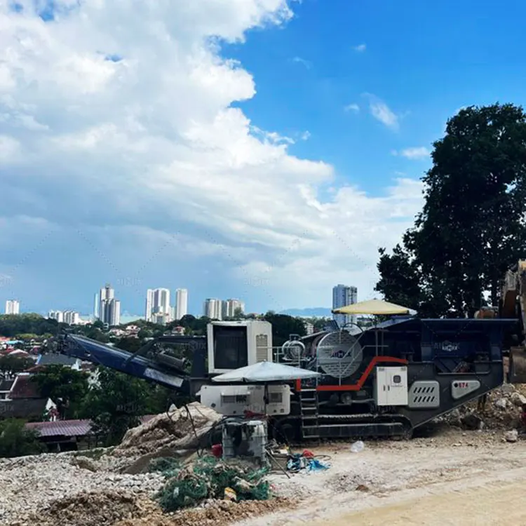 Aimix Mobile 100 - 150 Ton Granite Stone Crusher Machine For Road Paving In Malaysia