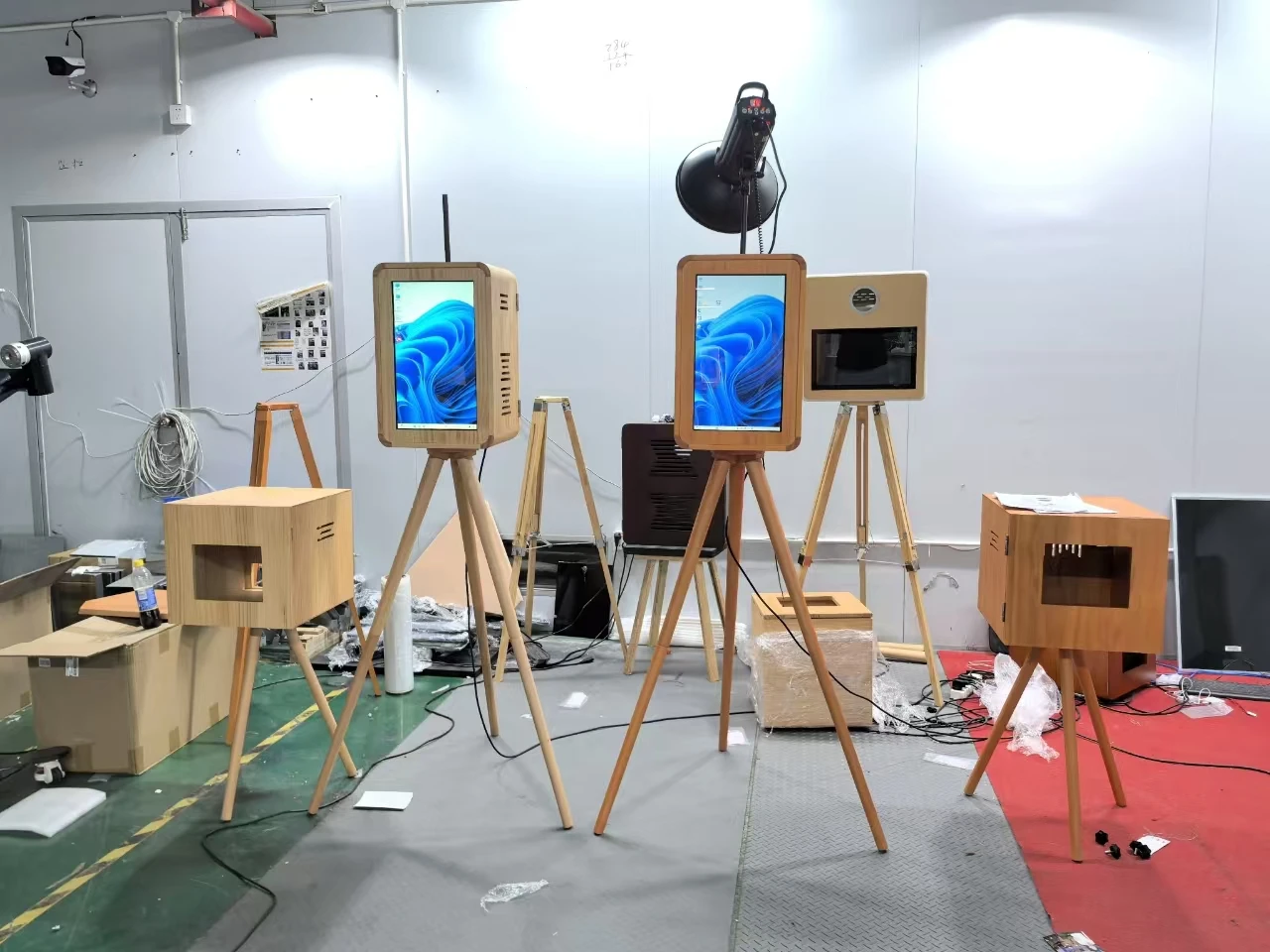 Hot Sale  Double-Sided Wooden Retro Photo Booth SLR Ipad With The Same Printer Stand Mirror IPad Photo Booth