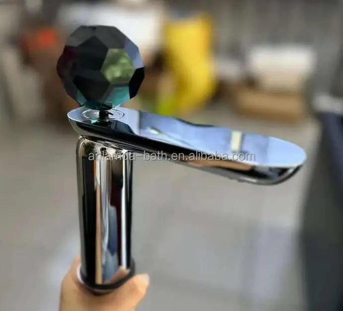 In Stock 2024 New style brass crystal switch handle basin faucet bathroom premium water tap