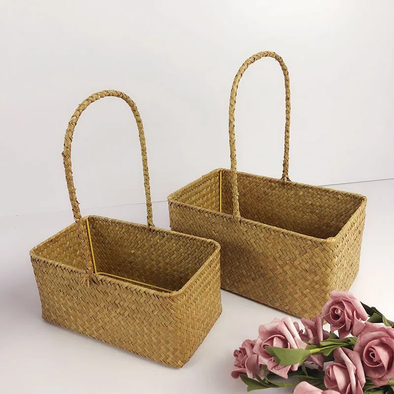 Hand made Cocostyles garden style wedding gift fruit woven basket with lucid lid for wedding event invitation gift