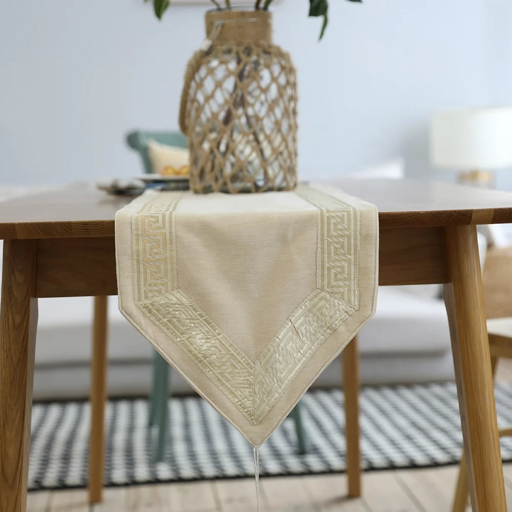 Wholesale cheap Europe nice hot sell elegant beige embroidery table runner for hotel bed runner bed flag