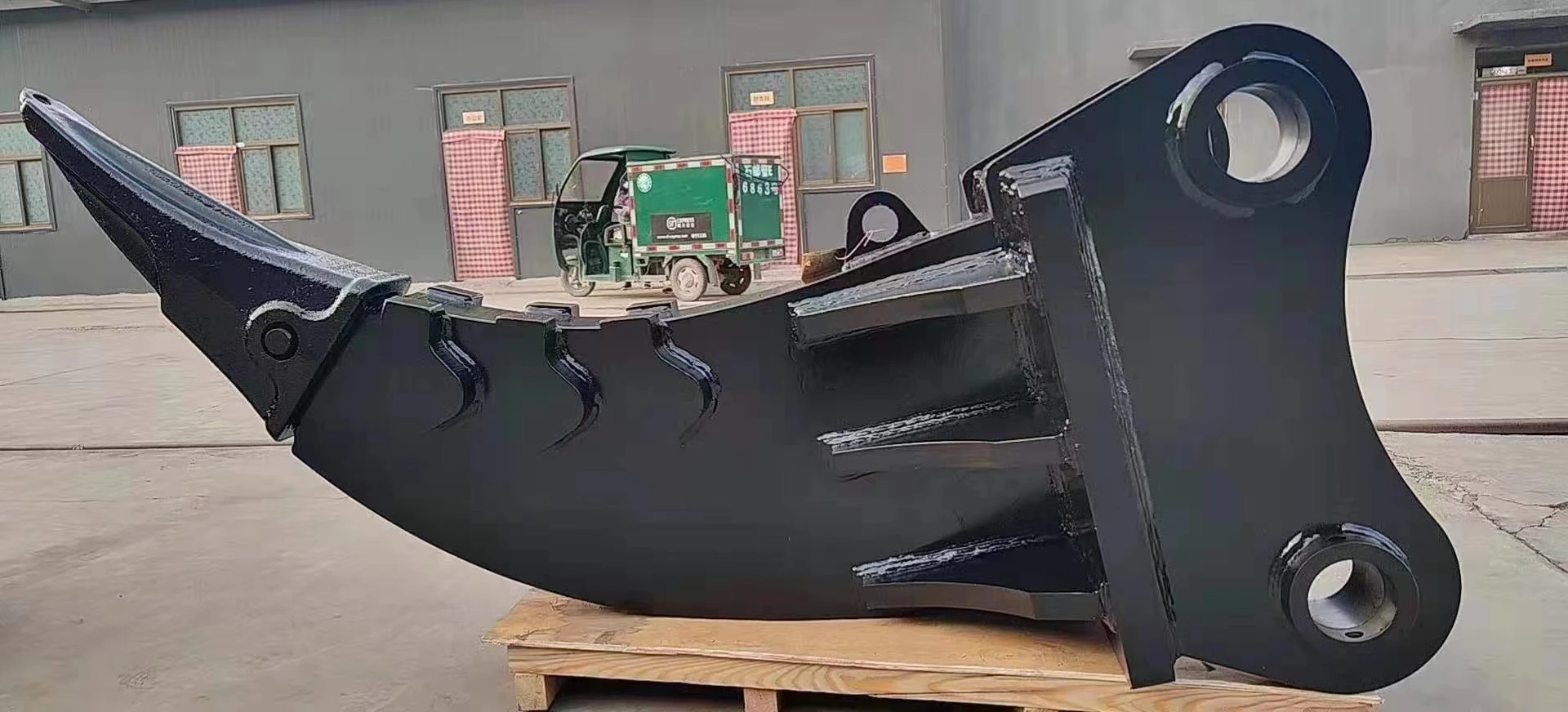 Wholesale Superior Material High Quality Tooth Excavator Ripper with Strong Digging Capacity