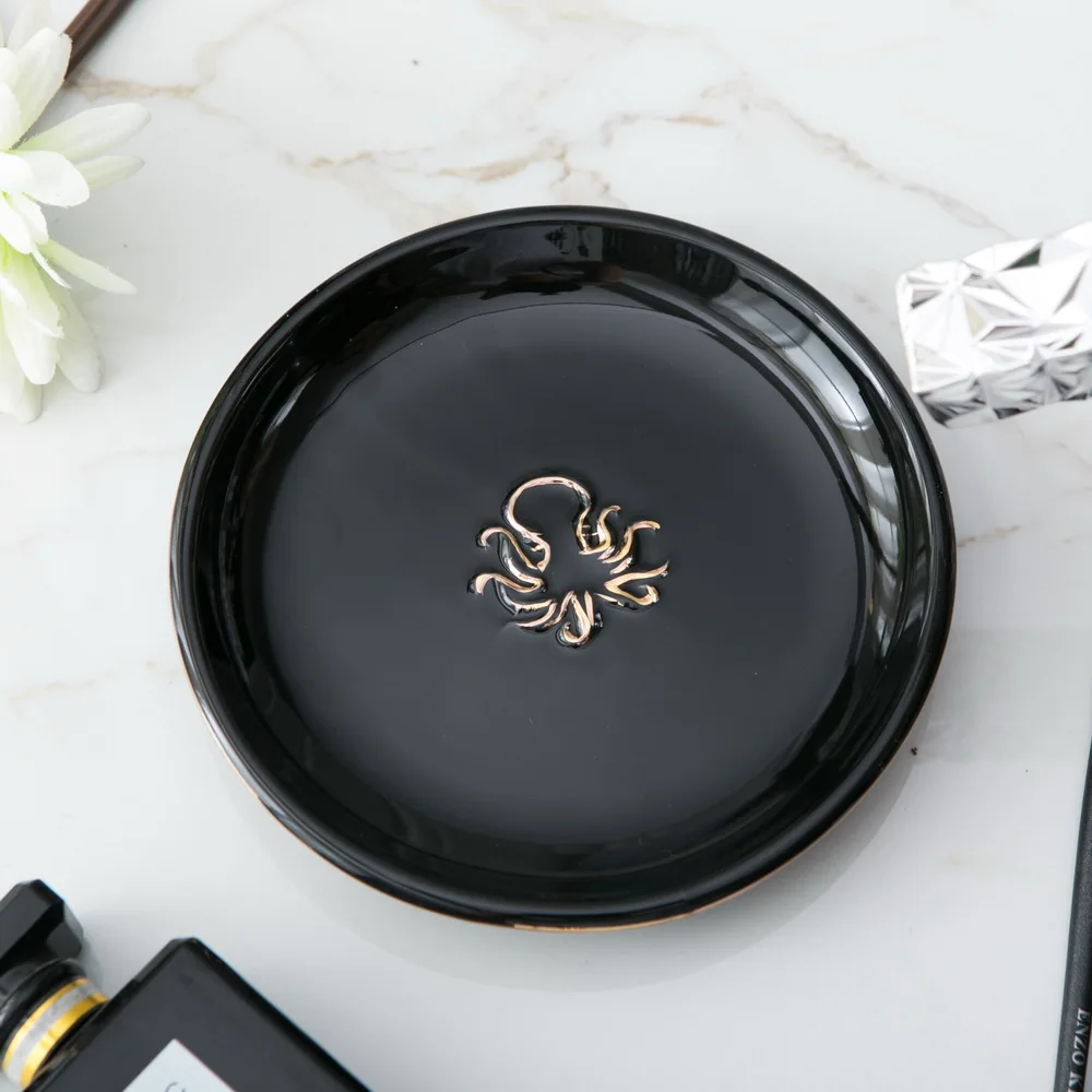 Nice design ceramic display storage for showcase jewelry tray with gold octopus