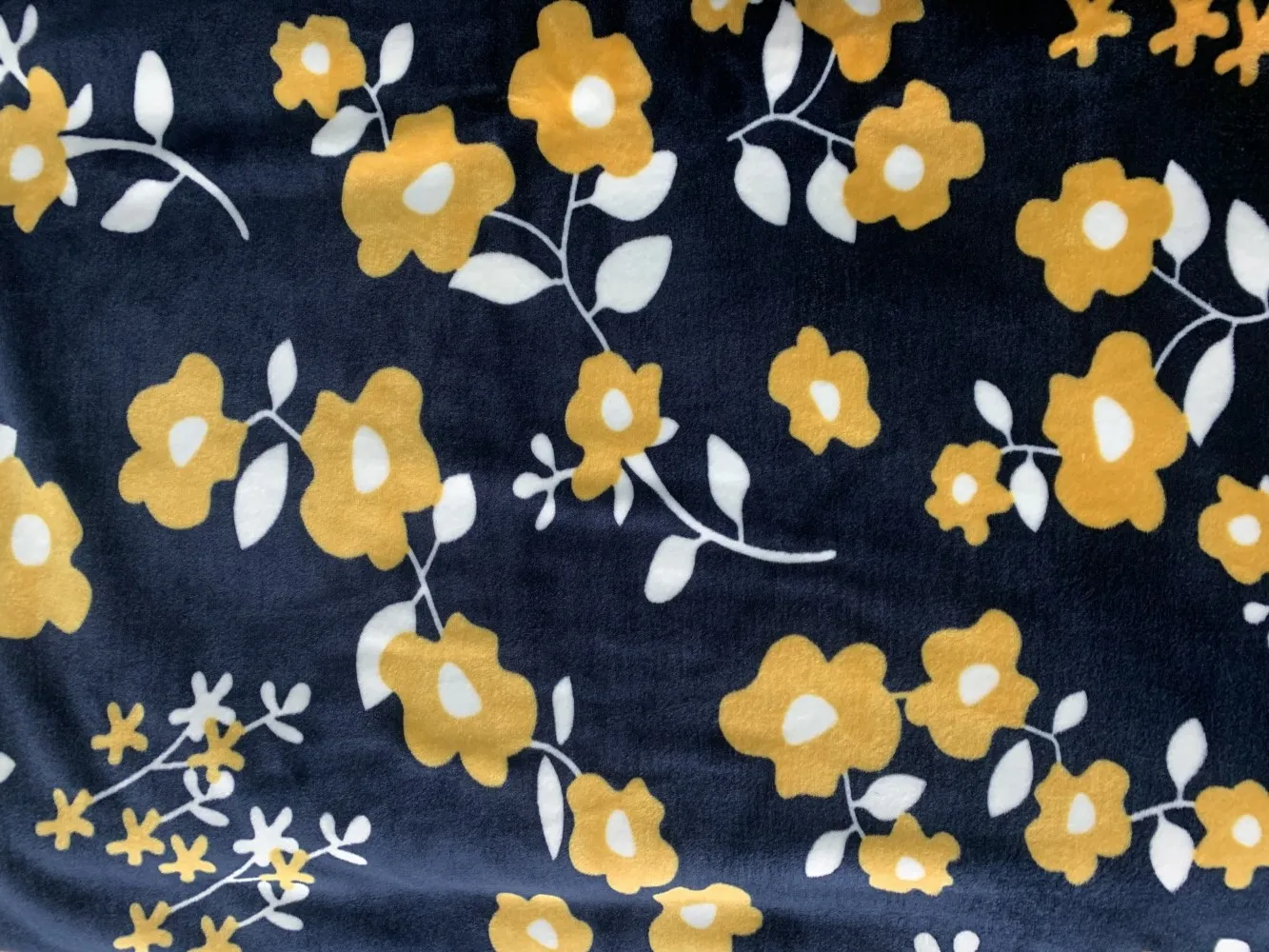 
High Performance Bright Silky Big Exquisite Tablecloths Spandex Fabric Polyester 