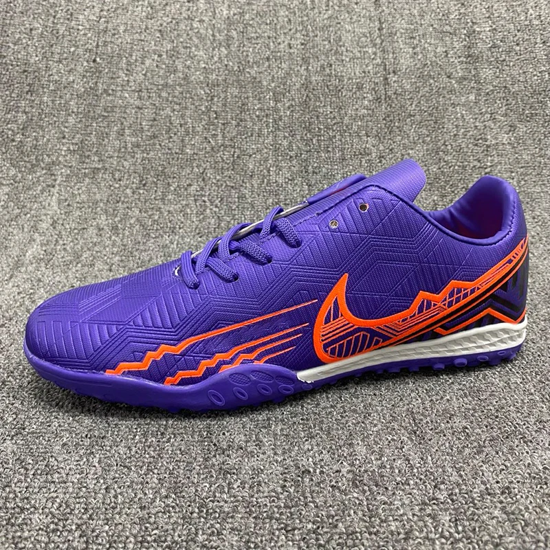 Indoor Football Boots Men Turf Cleats Soccer Shoes Professional Football Shoes Low Ankle Trainers Sneakers Chuteira Futelbol