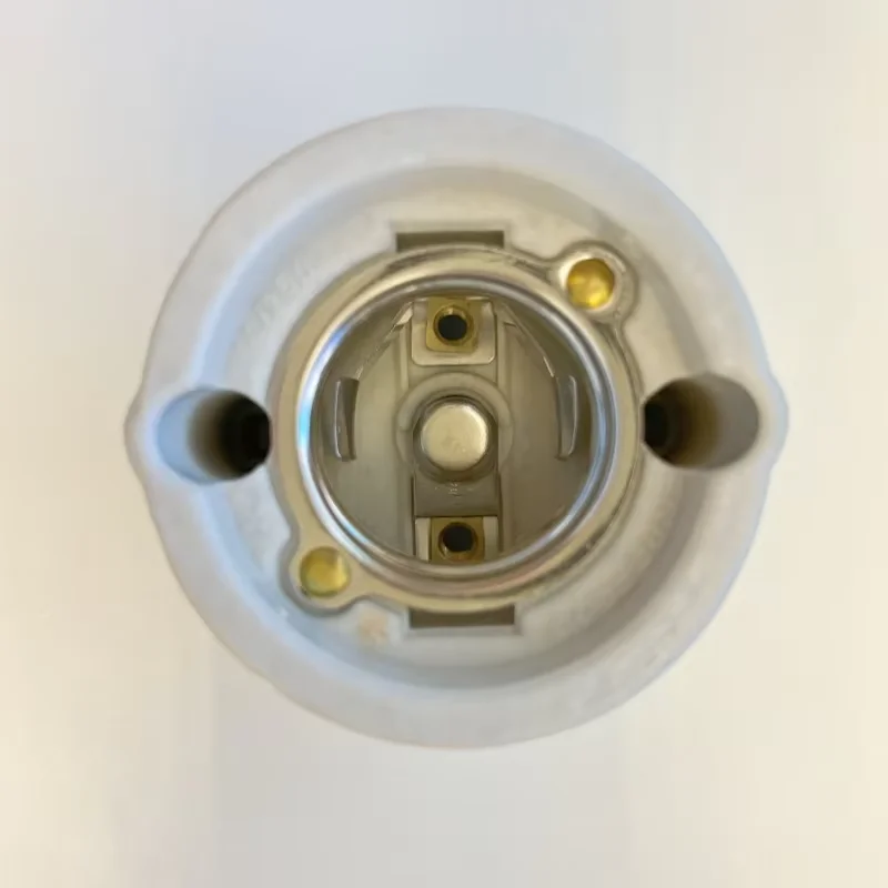 Wholesale high quality E27 ceramic lamp holder, wall lamp bracket, ceramic manufacturer supply