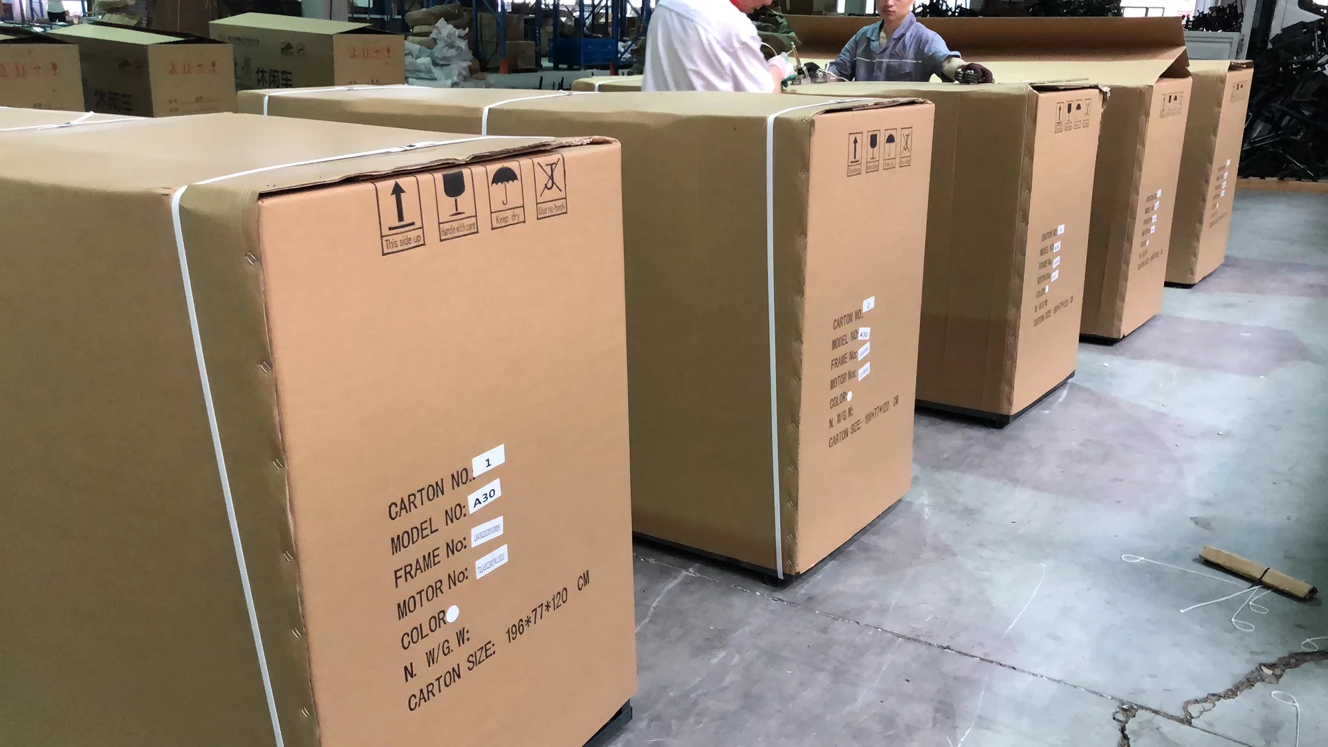  Купить быстрая скорость 3 колеса 60V 1000W гандикапа с батарейным питанием Электрический мобильный скутер способный преодолевать Броды для розничной