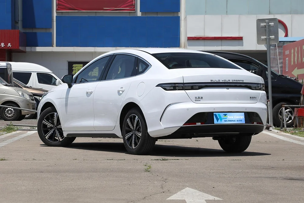 2023 2024 High Quality BYD chazor flagship PHEV DM-i Hybrid Electric Car 120KM Destroyer 05 New Energy Vehicles prepayment