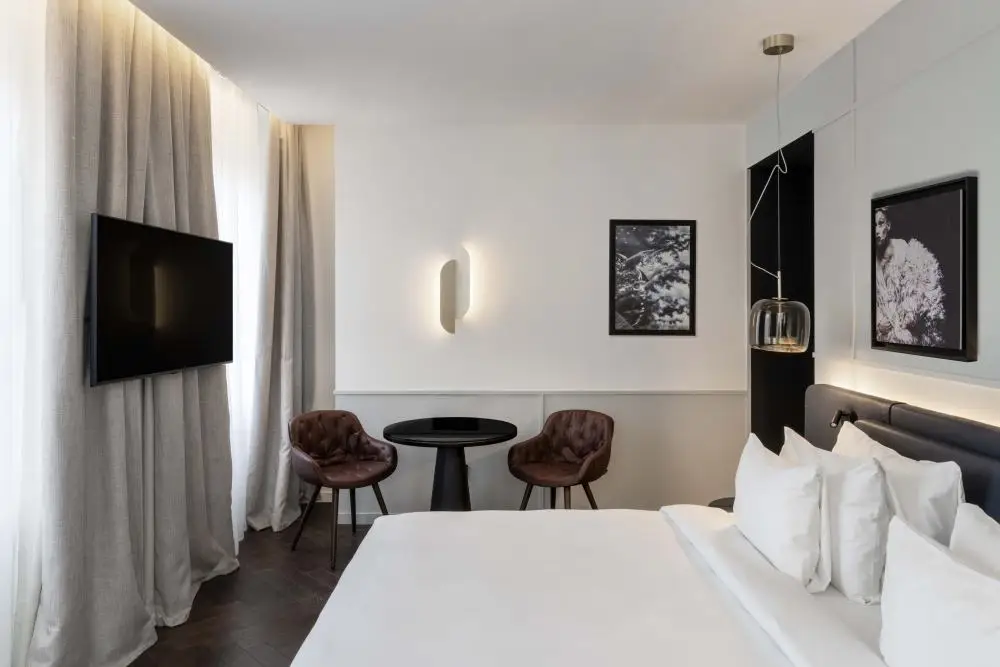 Modern Twin & King Size Bed & Headboard Panel Set Budget Hotel Wood Furniture MDF Material Bedroom Sets from China