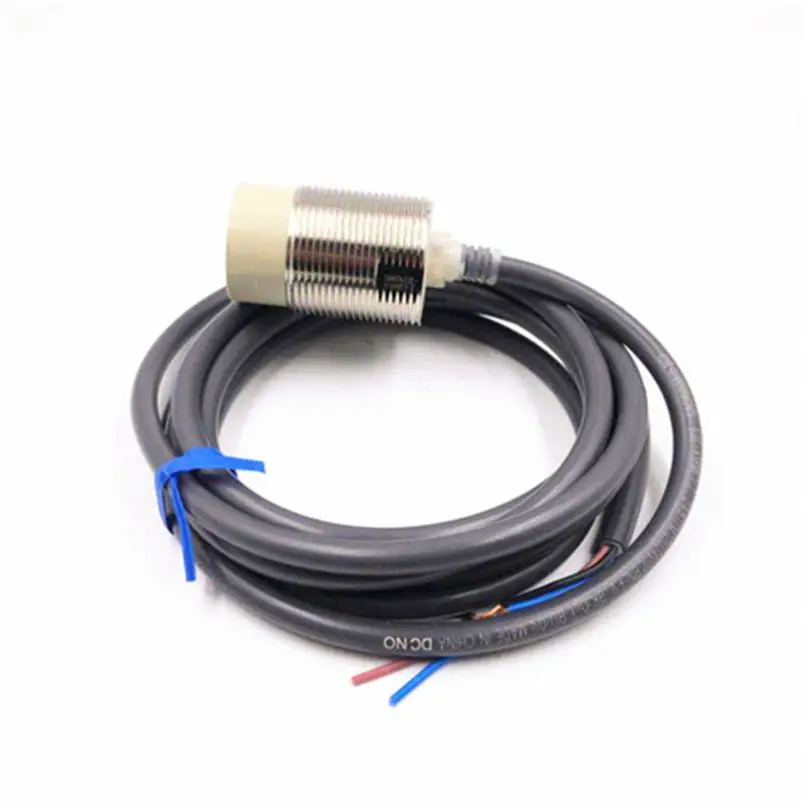 E2E-X1R5Y1-G7 10M proximity switch