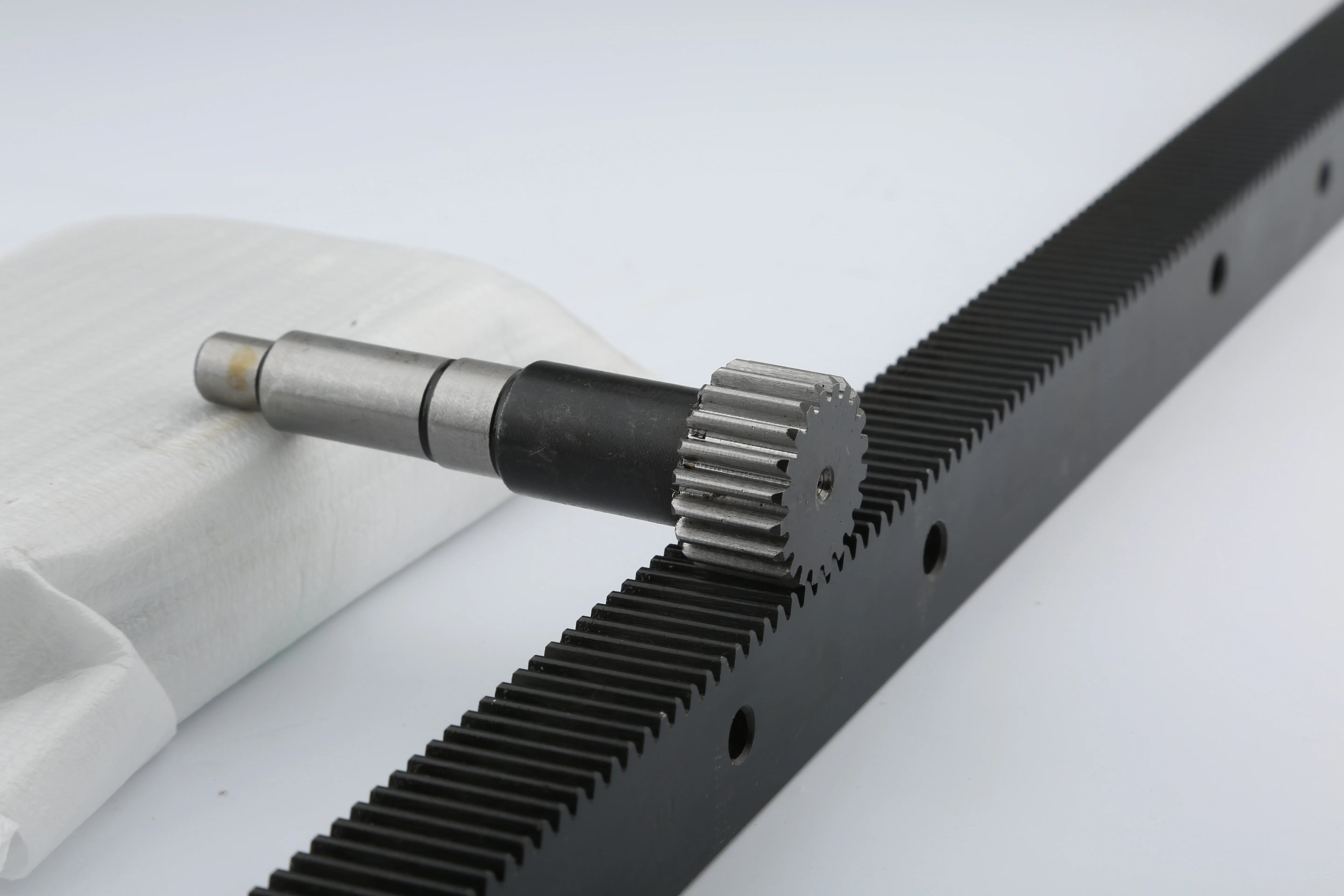 
M 1.25 , M 1.5 , M 2 Helical Straight Tooth Cnc Tool Gear Rack And Pinion For Cnc Engraving Milling Grinding Machine Parts Use 