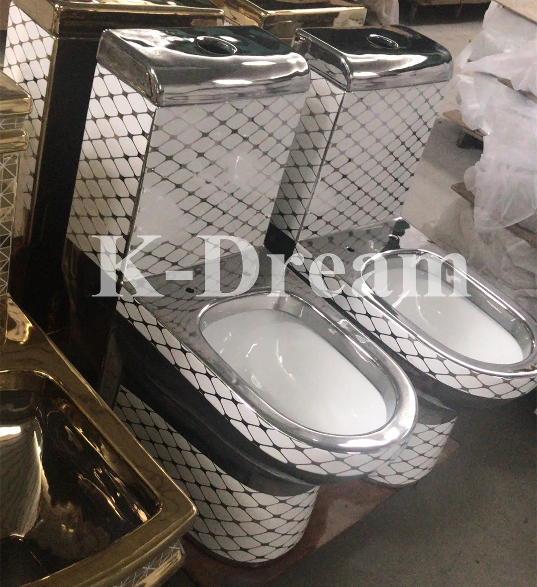 KD-03GPE Grace Hotel Bathroom Products Gold Plated Sanitary Ware Ceramic Toilet Molds Customized Color Check Design Water Closet