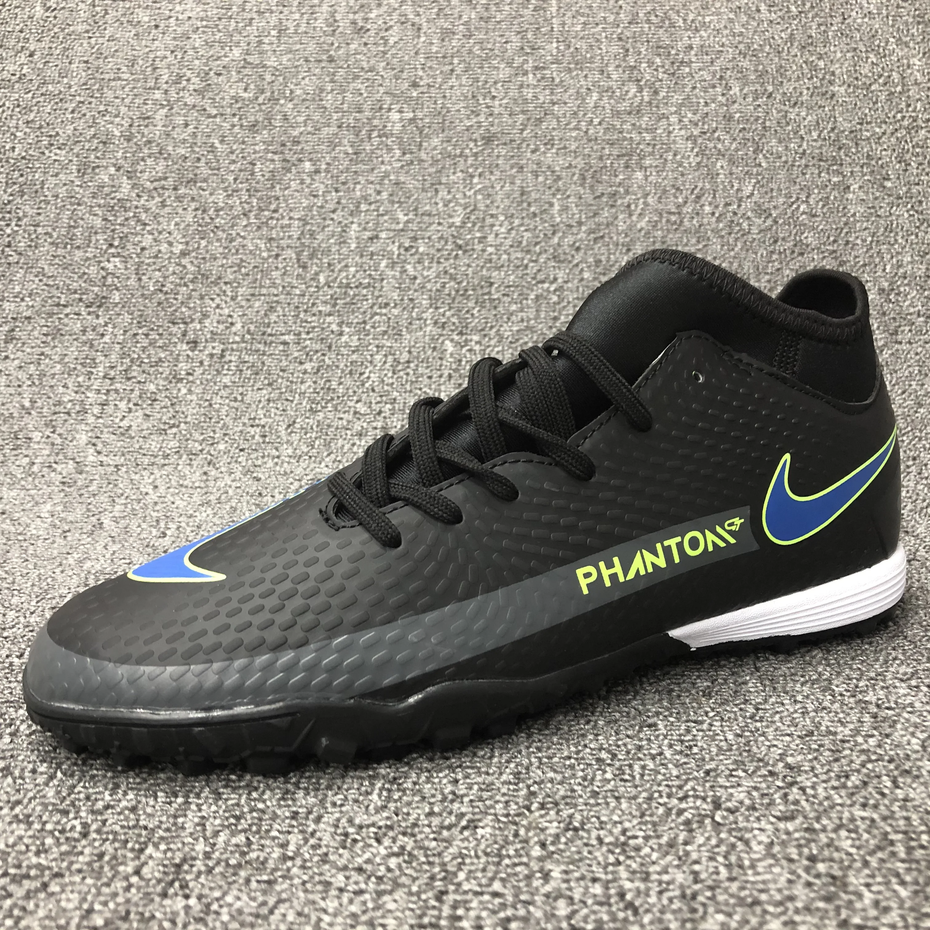 Latest Fashion Branded Factory Men Soccer Indoor & Outdoor Football Shoes Men Football New Soccer Shoes