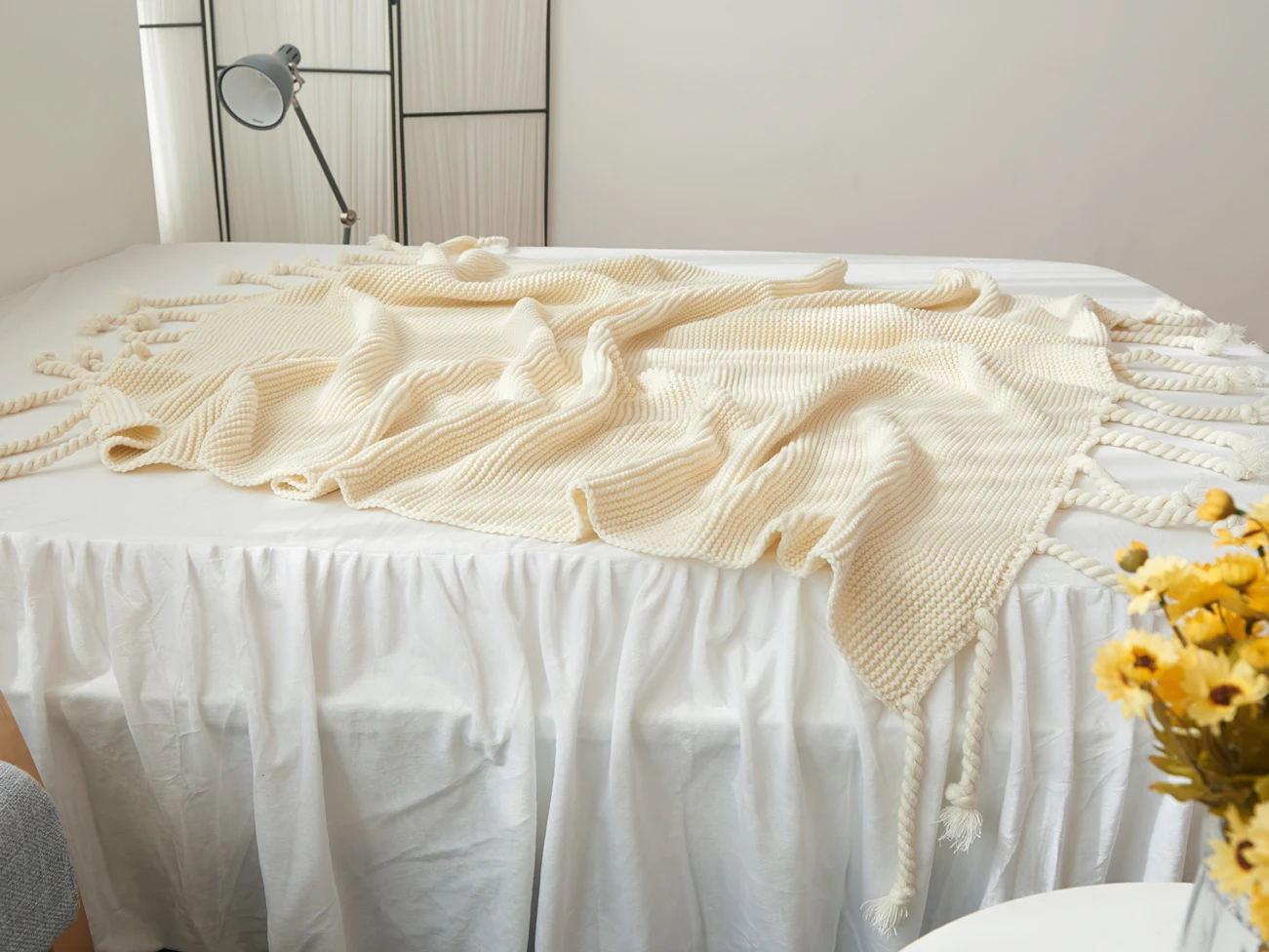 
Super Soft Sublimation Luxury Zero Defect hrowing Knive Knife Sofa Knit Throw Tassel Blanket for Hotel plane 