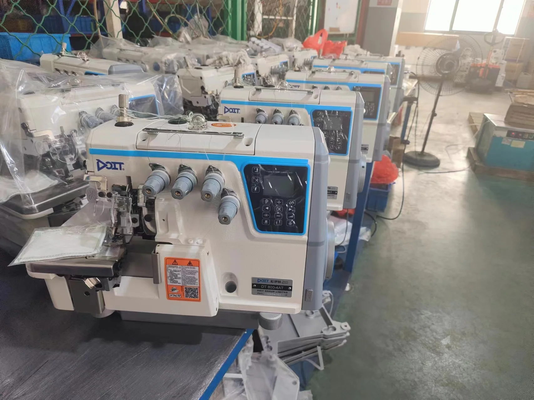 DT 800-4AT 2023 New Good Quality Automatic Sewing Machine Overlock
