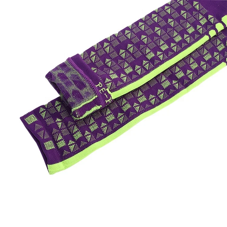 custom cotton mens  football sports socks soccer sock manufacturer of cycling running socks  ZW-025