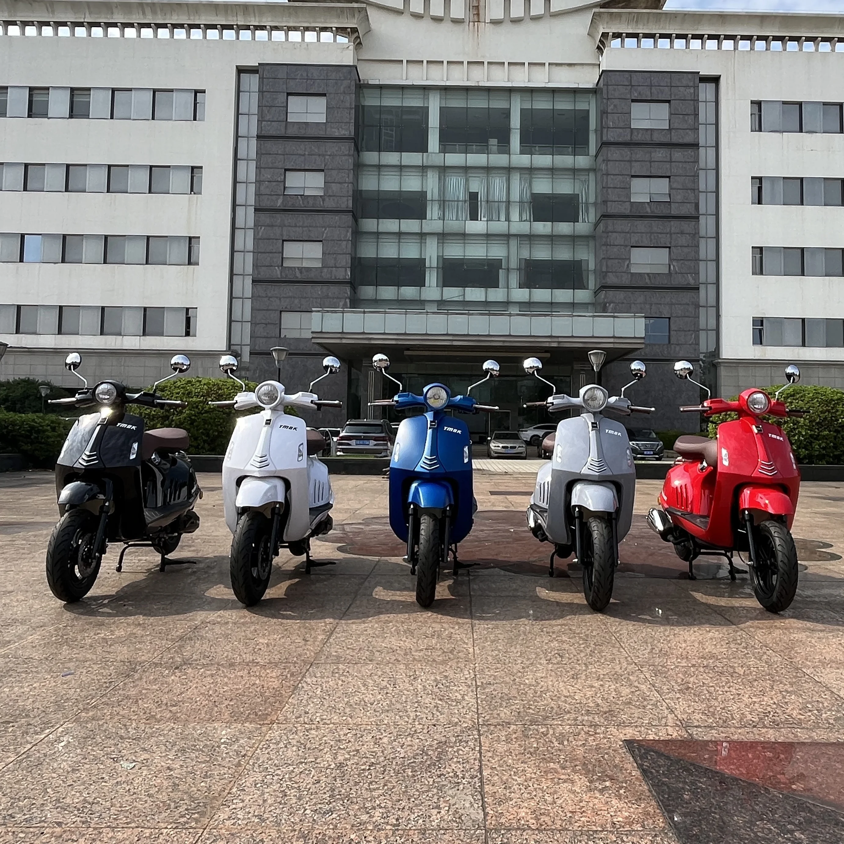 Классическая модель OTTC 125cc мотоцикл с бензиновым двигателем задний запуск двигателя 946 мопедов для продажи в Индии