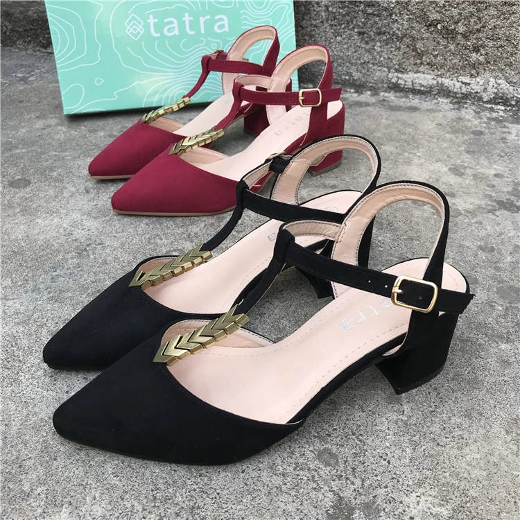 Женские туфли-лодочки на не сужающемся книзу массивном каблуке с острым носком новинка