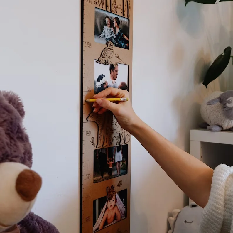 Hot selling Storing Kids Grow Story  Memories Wooden Ruler Growth Height Chart with Photo Frames