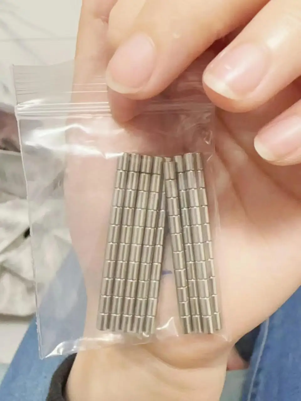 Industrial Strength Custom Neodymium N52 Magnets D1mm-20mm Rare Earth Ndfeb Disc Magnets Flat Disc Magnetic Material