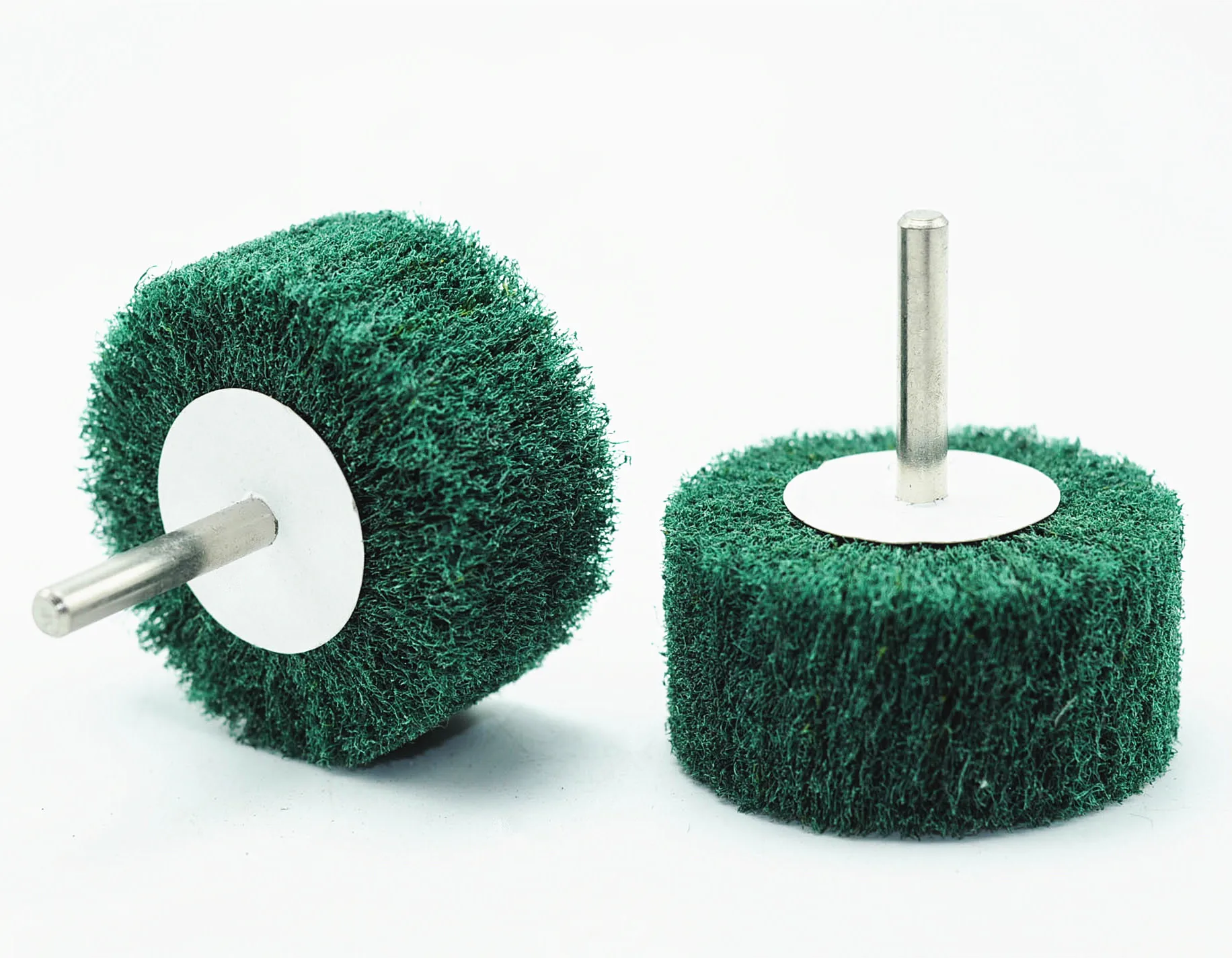 Hot selling abrasive flap wheel discs green non-woven flap wheel with shaft for polishing