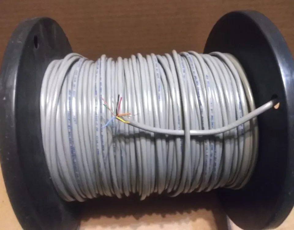 belden cable Security Sound Cable Riser-CMR 8-22 AWG stranded bare copper conductors with polypropylene insulation BELDEN 5506FE